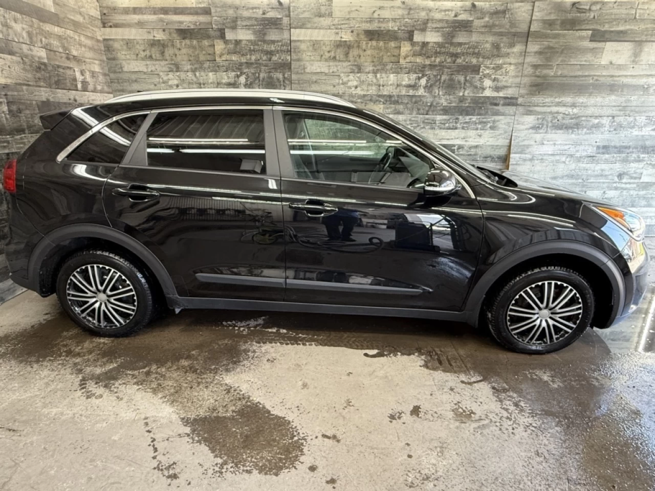 2018 Kia Niro EX Hybrid Cuir Mags ** ApprouvÉ À 99.9% ** Image principale