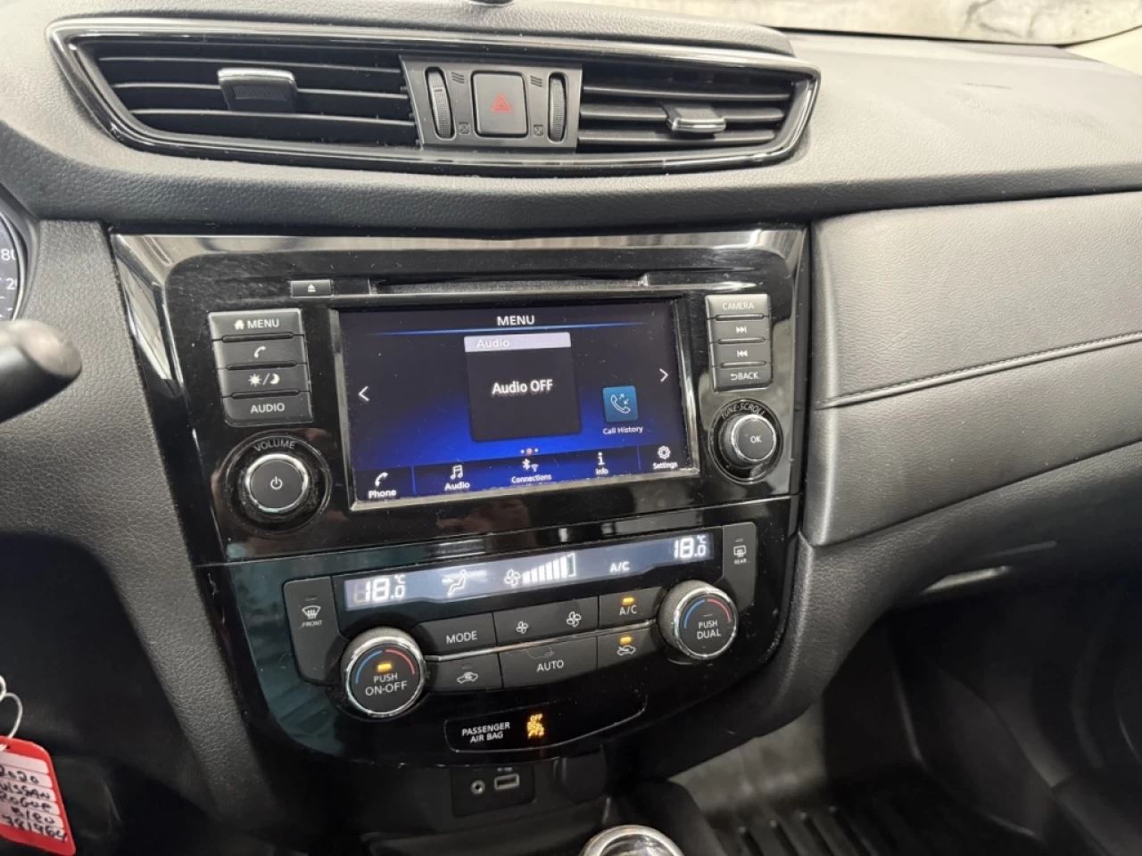 2020 Nissan Rogue SV Awd Cam de recul mags  ** APPROUVÉE 99,9% ** Image principale