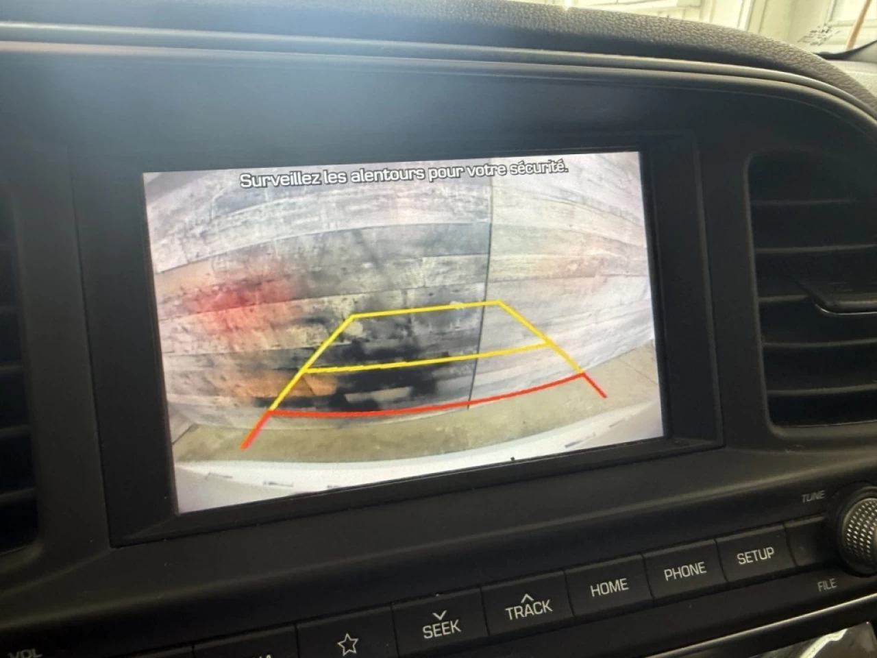 2019 Hyundai Elantra Preferred  Auto Bluetooth ** APPROUVÉ À ** 99.9% Main Image