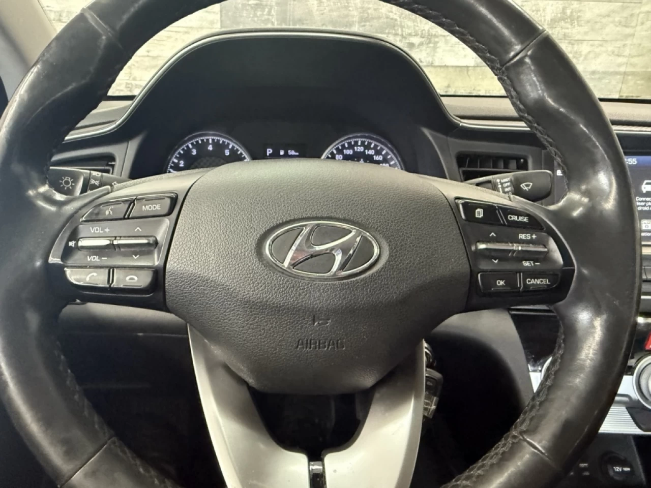 2019 Hyundai Elantra Preferred  Auto Bluetooth ** APPROUVÉ À ** 99.9% Main Image