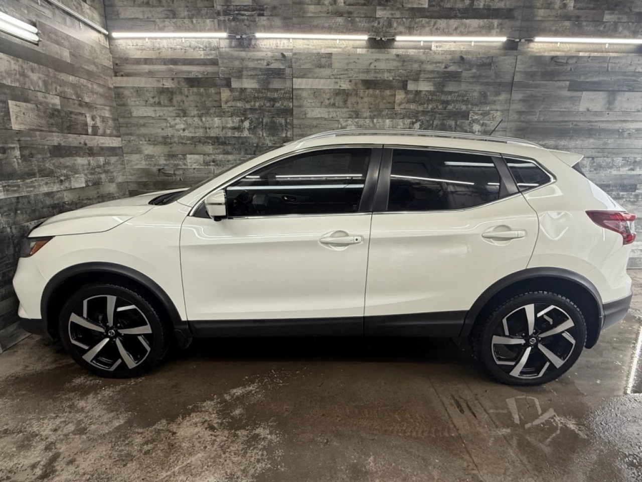 2020 Nissan Qashqai SL AWD CUIR TOIT NAV **APPROUVÉ À 99.9%** Main Image