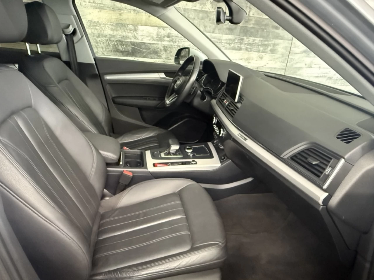 2018 Audi Q5 Progressiv AWD TOIT PANO NAV **APPROUVÉ À 99.9%** Image principale