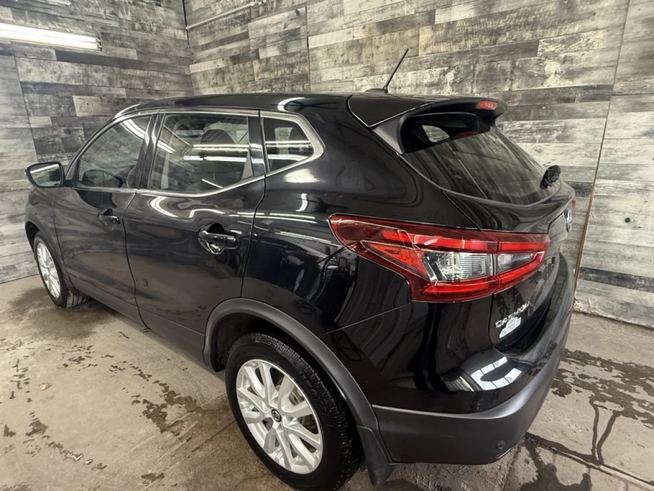 2022 Nissan Qashqai S Main Image