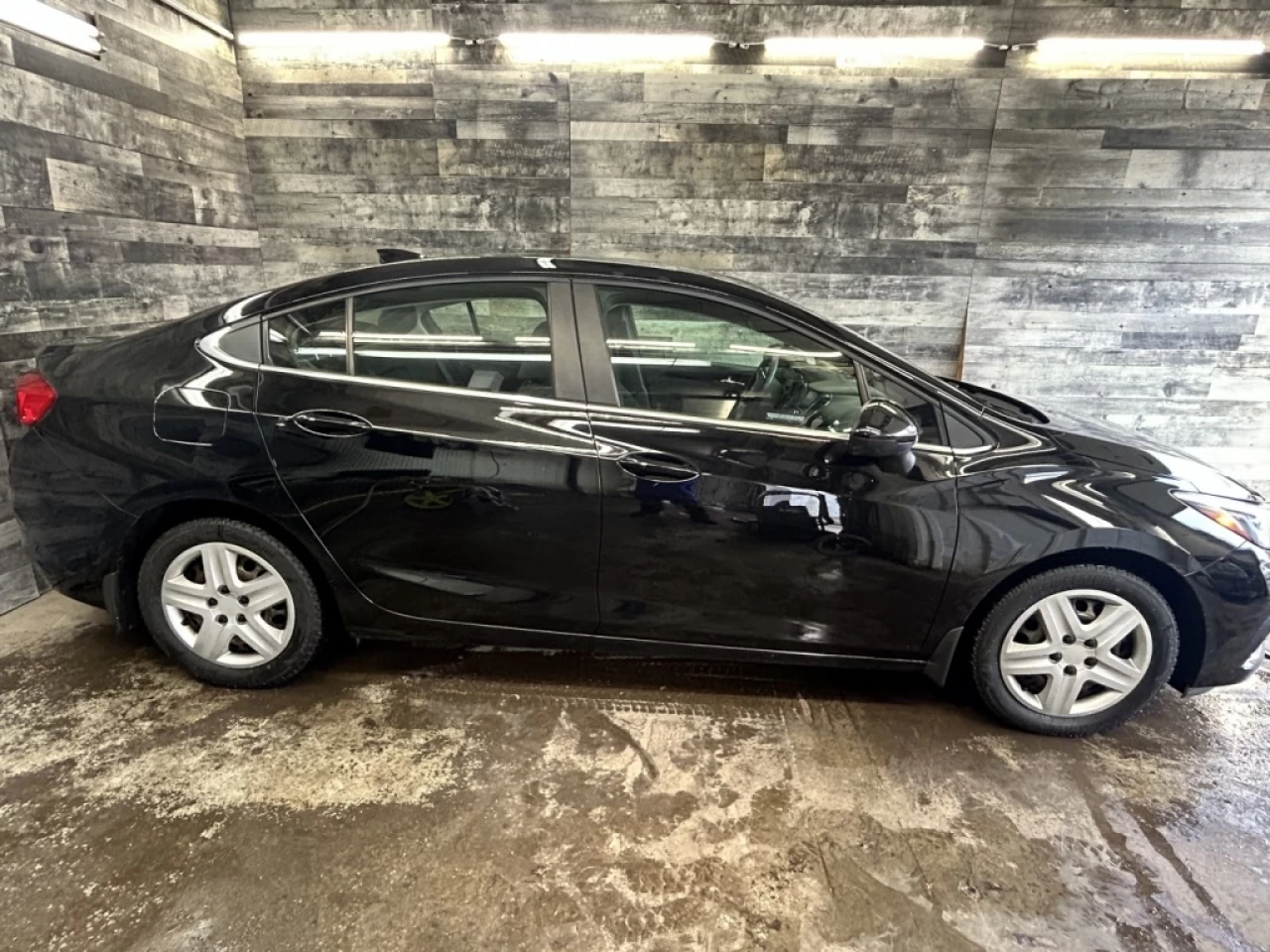 2018 Chevrolet Cruze LT Auto Cam de recul ** ApprouvÉ À 99.9% ** Image principale