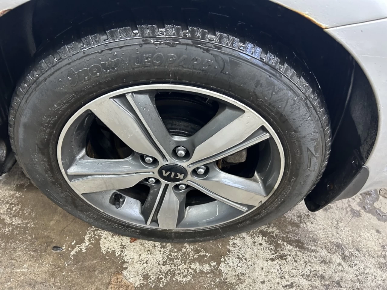 2018 Kia Forte Auto Cam de Recul S. Chauffant ** APPROUVÉE 99.9% Main Image