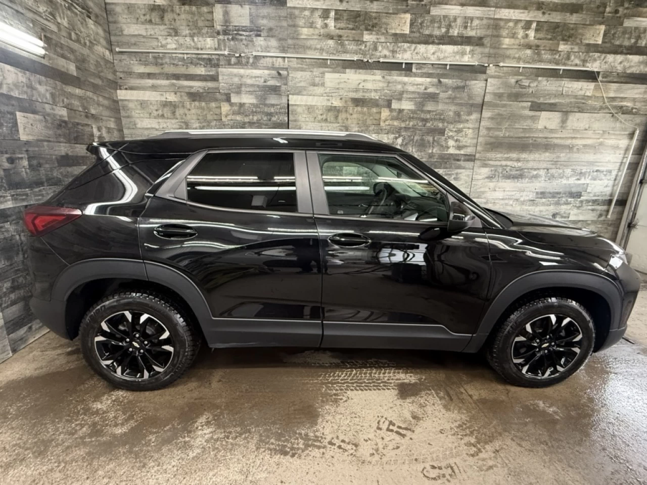 2021 Chevrolet TrailBlazer LT AWD MAGS ** APPROUVÉ À 99.9% ** Image principale