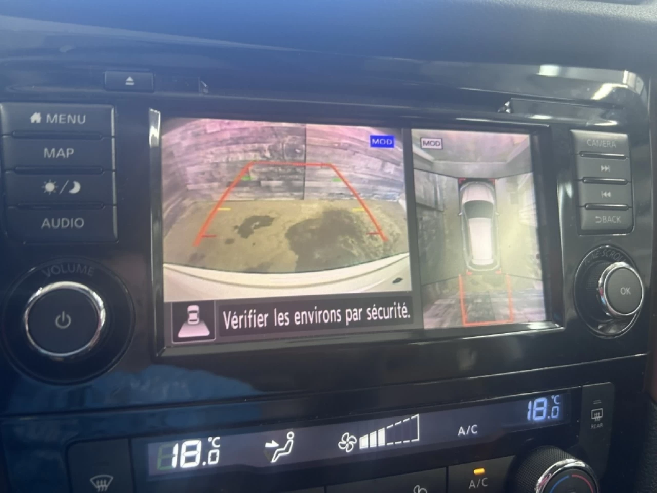 2018 Nissan Rogue SL AWD AUTO NAV TOIT CUIR **APPROUVÉE 99,9%** Main Image