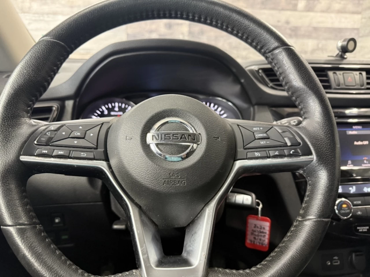 2020 Nissan Rogue SV Awd Cam de recul mags  ** APPROUVÉE 99,9% ** Image principale