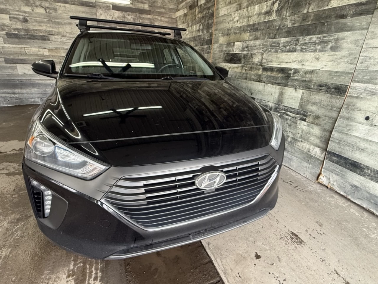 2019 Hyundai Ioniq PrivilÉgiÉ HYBRID PLUG-IN NAV MAGS ** APPROUVÉ À 9 Main Image