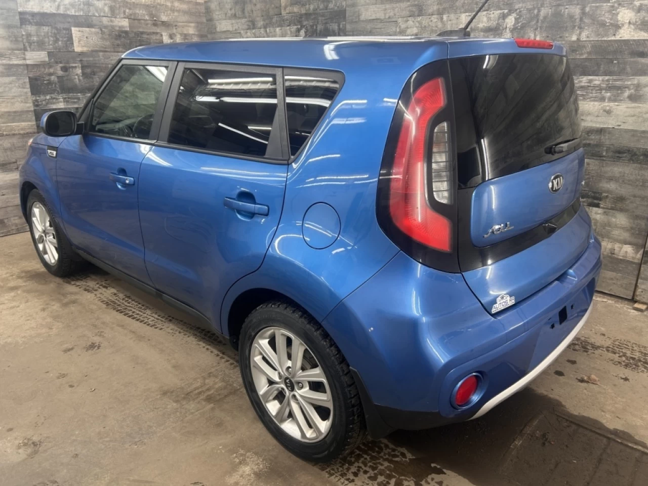2018 Kia Soul EX CUIR TOIT CAM DE RECUL **APPROUVÉ À 99.9%** Main Image