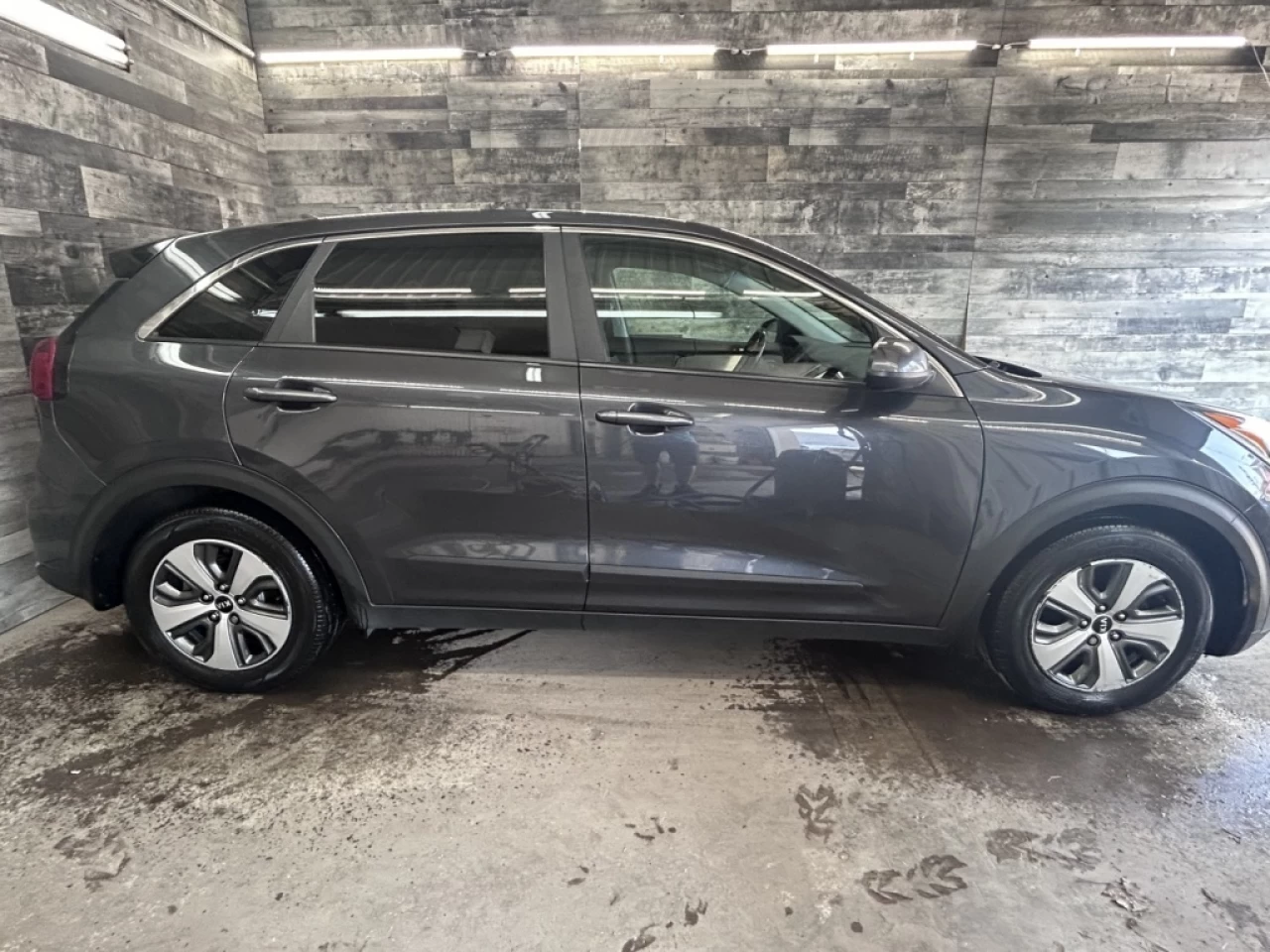 2019 Kia Niro L Hybrid Cam de recul  ** APPROUVÉE 99,9% ** Image principale