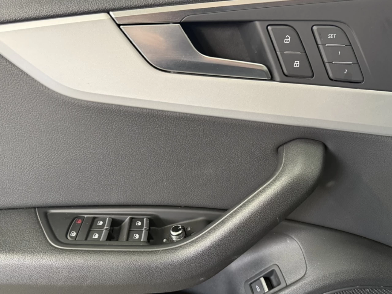 2018 Audi A4 Komfort Awd Cuir Navigation sieges chauffant Bluet Main Image