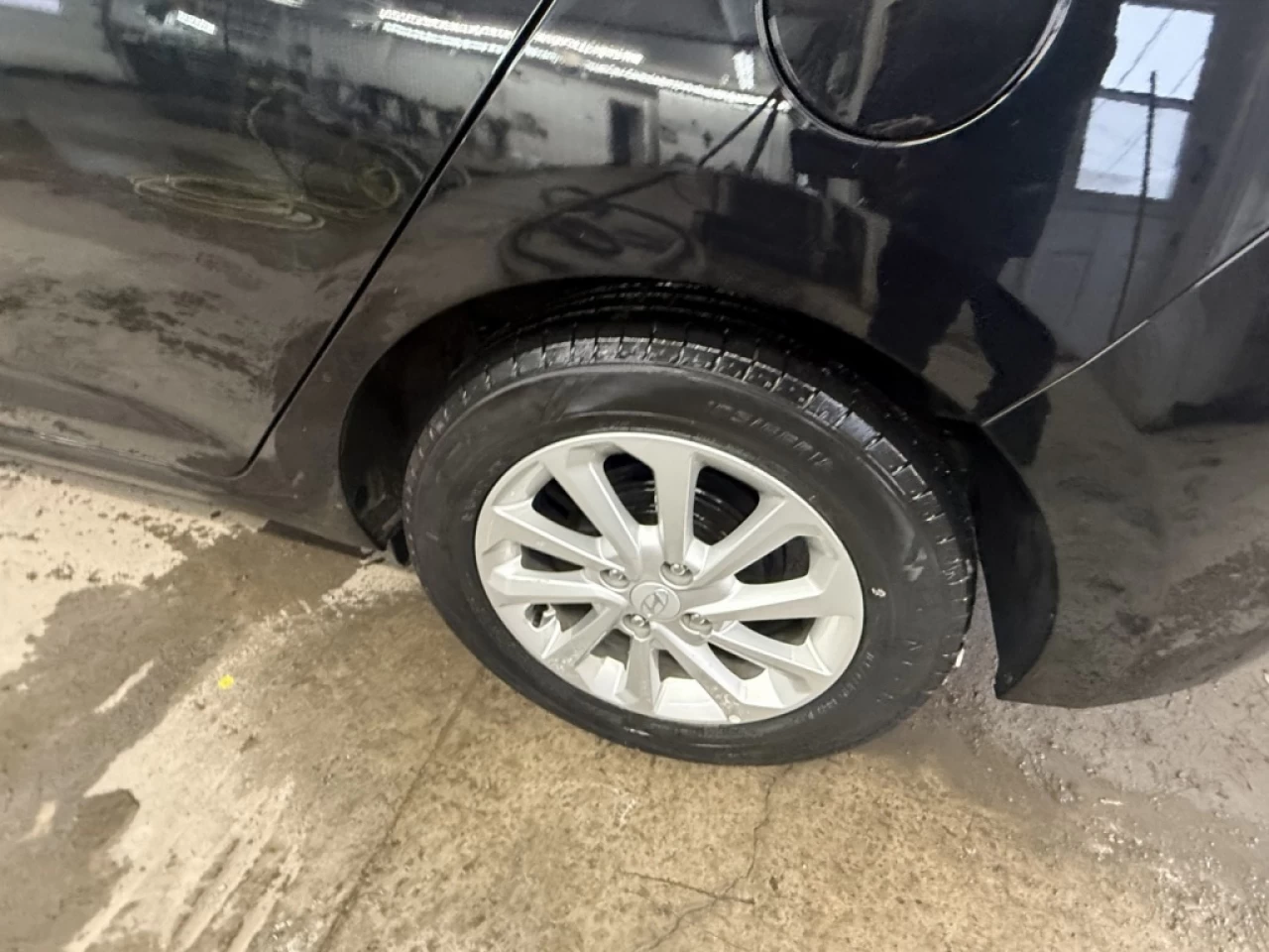 2019 Hyundai Accent PrivilÉgiÉ Auto Bluetooth sieges chauffant **Appro Image principale