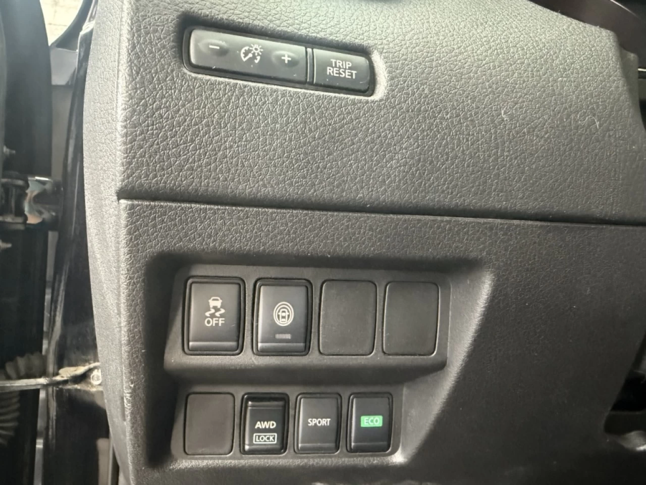 2022 Nissan Qashqai S Main Image