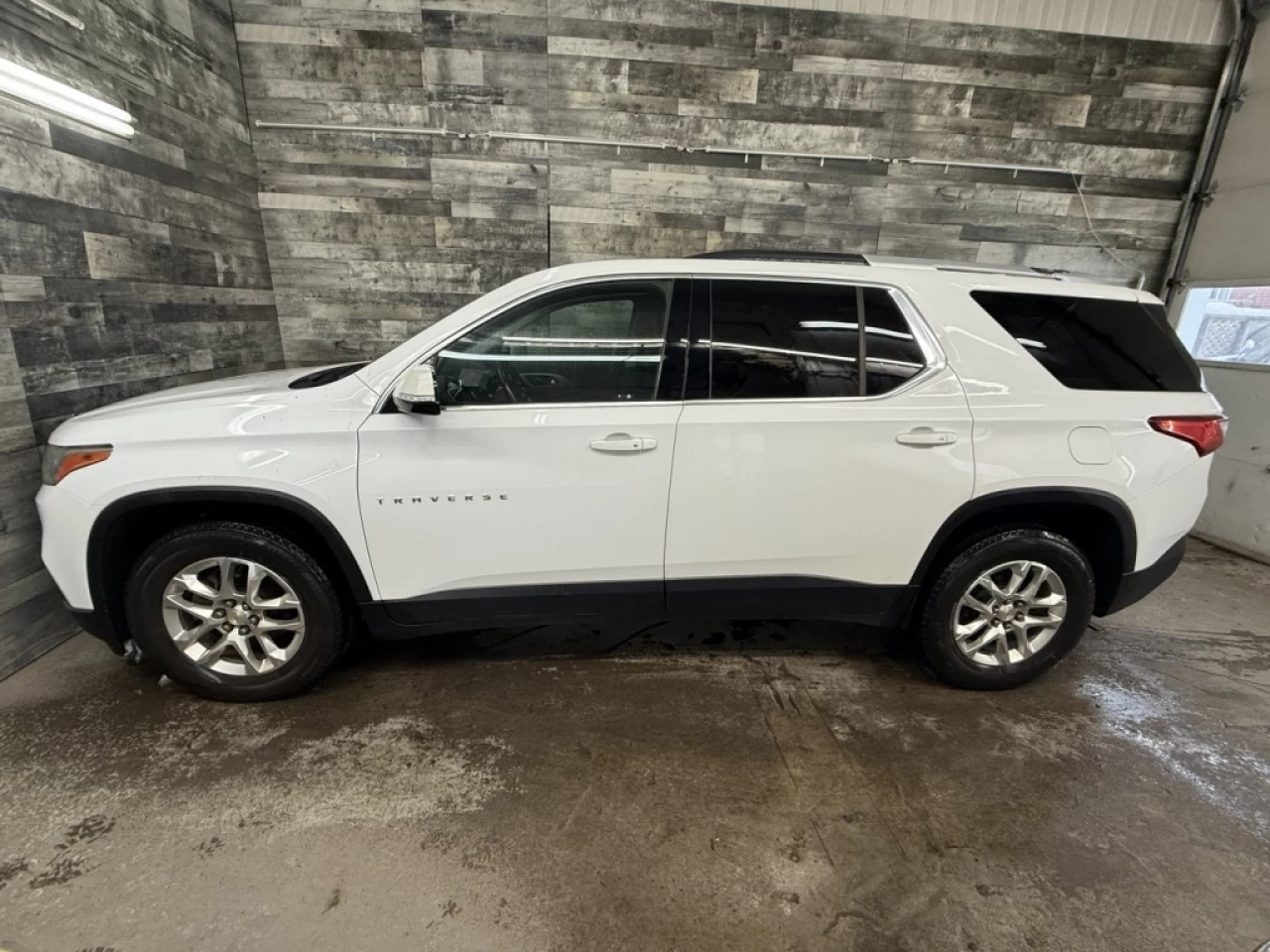 2018 Chevrolet Traverse LT 8 PASS AWD CAM DE RECUL **APPROUVÉ À 99.9%** Main Image