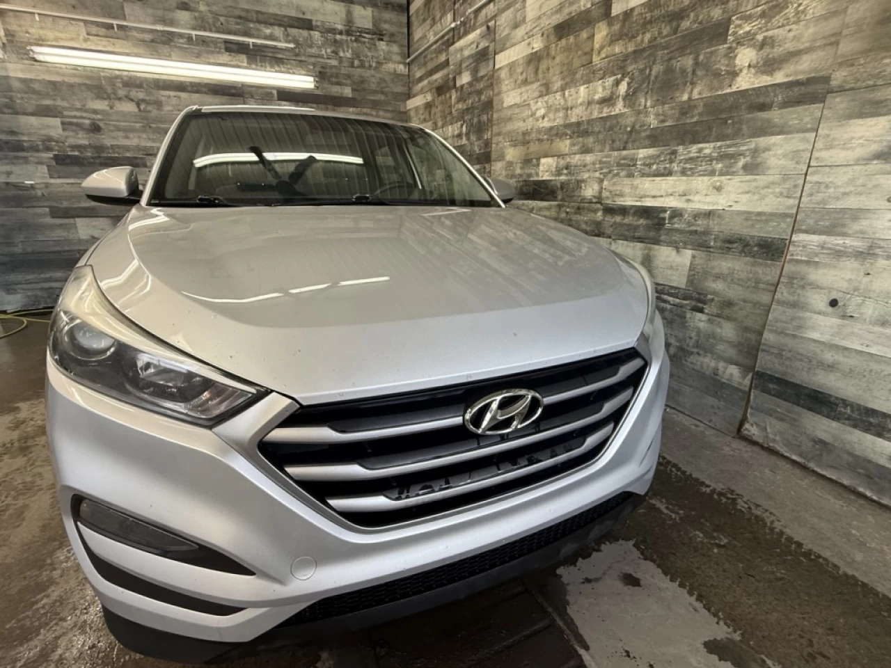 2018 Hyundai Tucson SE AUTO CAM DE RECUL **APPROUVÉ À 99.9%** Image principale