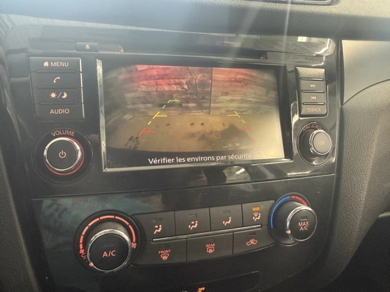 2022 Nissan Qashqai S Main Image