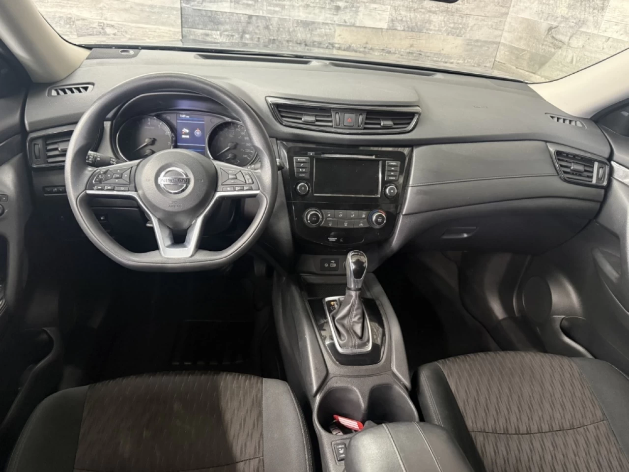 2019 Nissan Rogue SV AWD TOIT PANO CAM DE RECUL** APPROUVÉ À 99.9% * Main Image