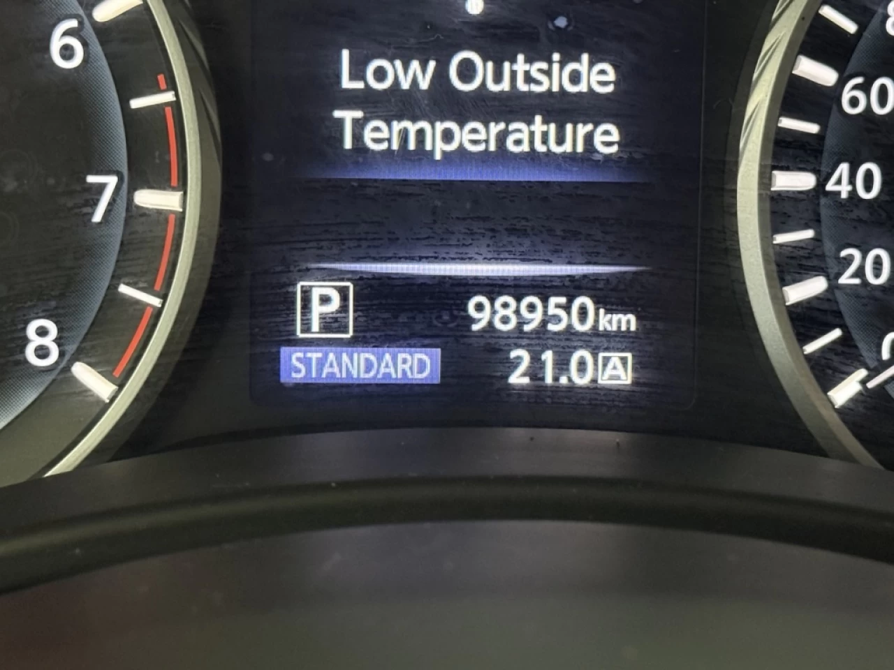 2018 Infiniti Q50 2.0t LUXE AWD CUIR TOIT NAV ** APPROUVÉ À 99.9% ** Image principale