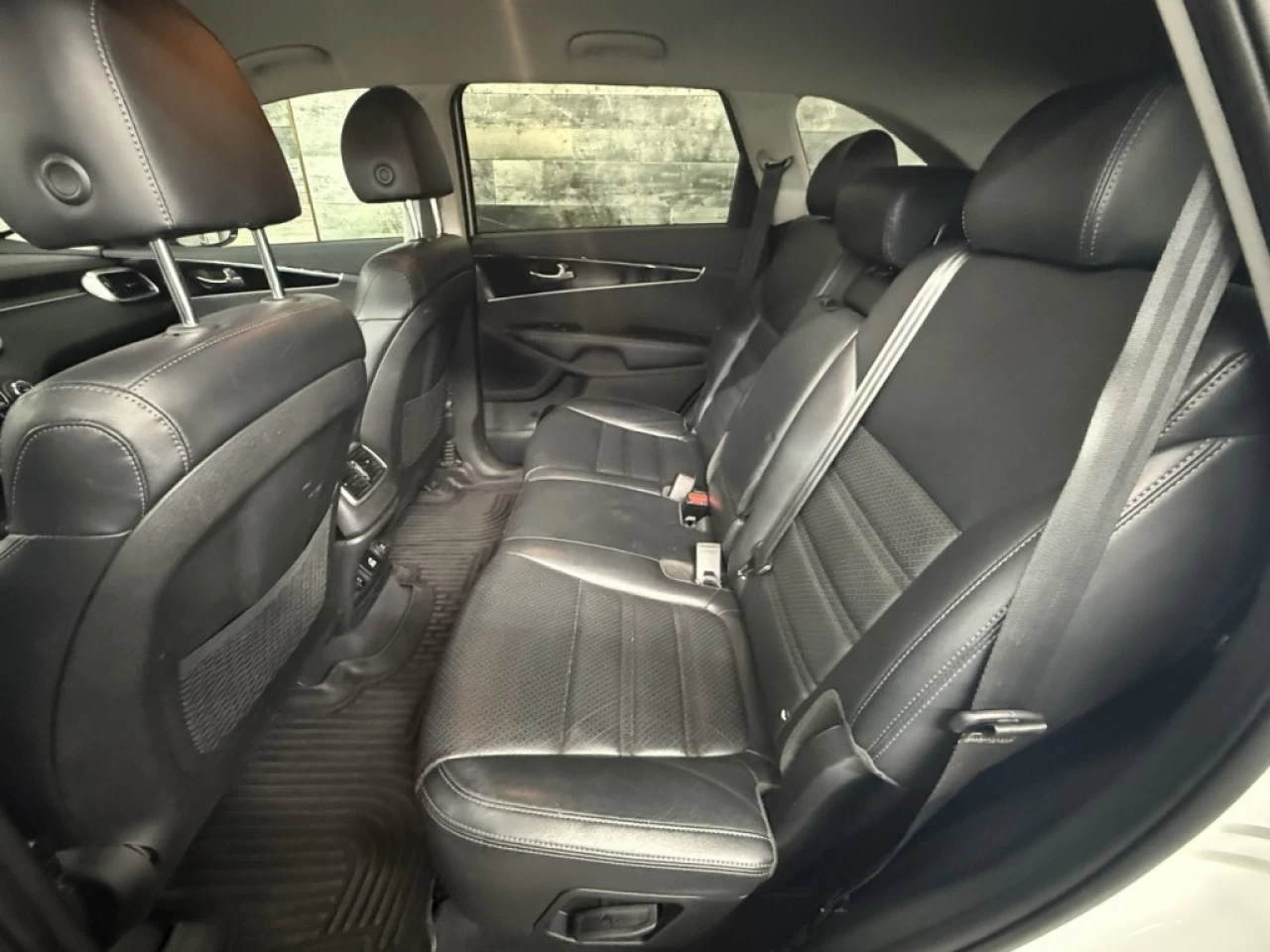 2019 Kia Sorento EX 7 PASS  AWD CUIR ** APPROUVÉ À 99.9% ** Main Image