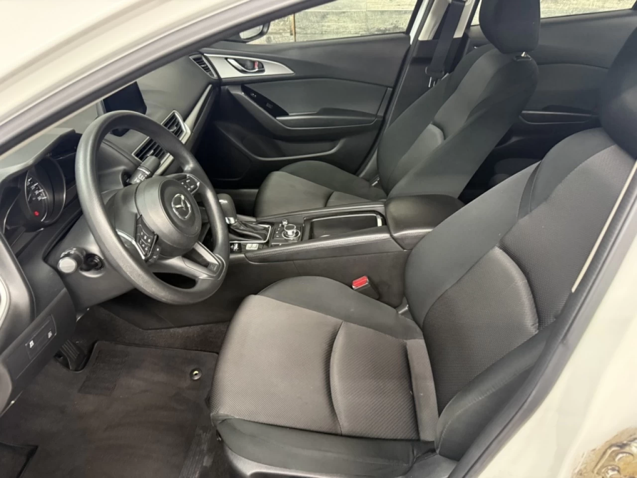 2017 Mazda Mazda3 GX AUTO CAM DE RECUL ** APPROUVÉ À 99.9% ** Main Image