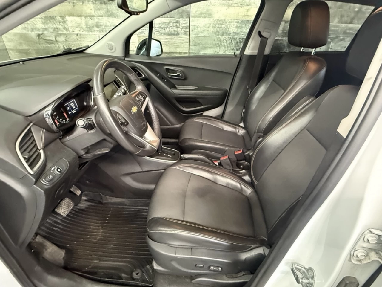 2018 Chevrolet Trax LT AWD CUIR TOIT CAM DE RECUL **APPROUVÉ À 99.9%** Main Image