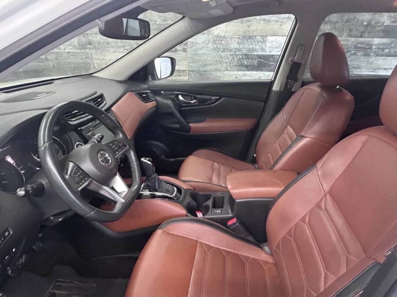 2018 Nissan Rogue SL AWD AUTO NAV TOIT CUIR **APPROUVÉE 99,9%** Main Image