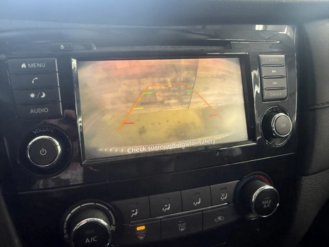 2019 Nissan Rogue SV AWD TOIT PANO CAM DE RECUL** APPROUVÉ À 99.9% * Main Image