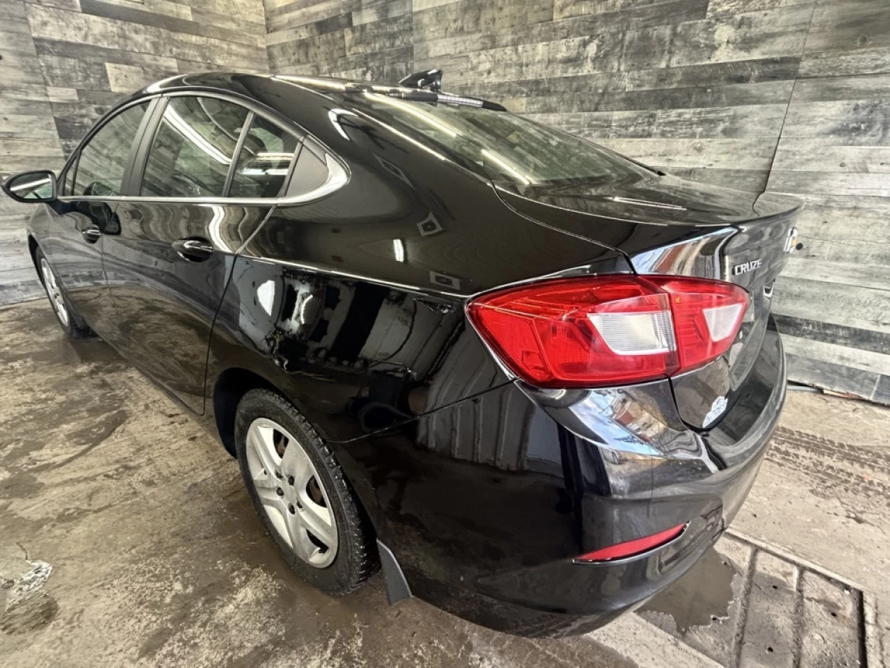 2018 Chevrolet Cruze LT Auto Cam de recul ** ApprouvÉ À 99.9% ** Image principale