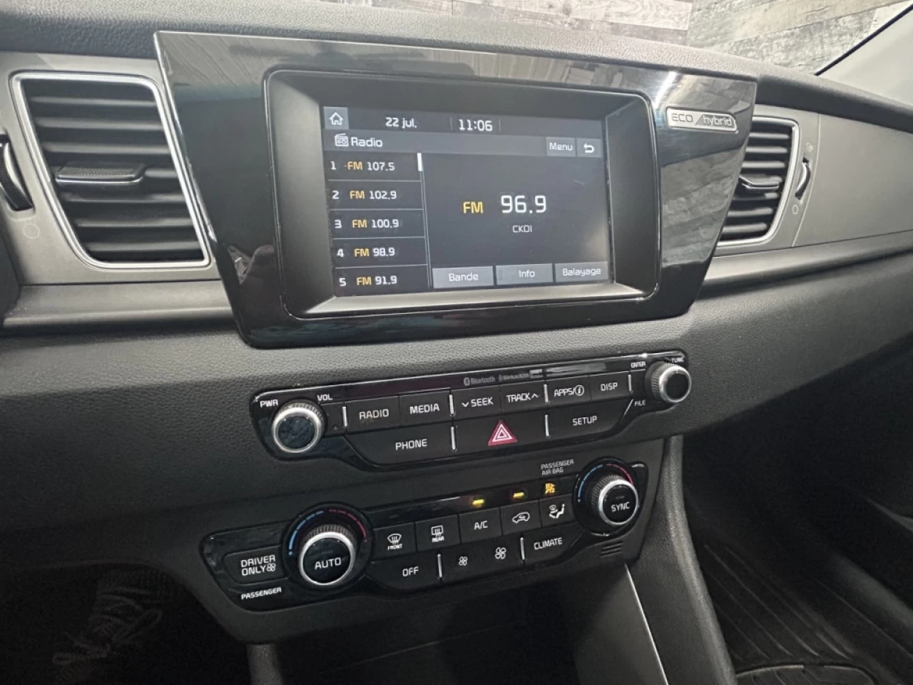 2019 Kia Niro L Hybrid Cam de recul  ** APPROUVÉE 99,9% ** Image principale