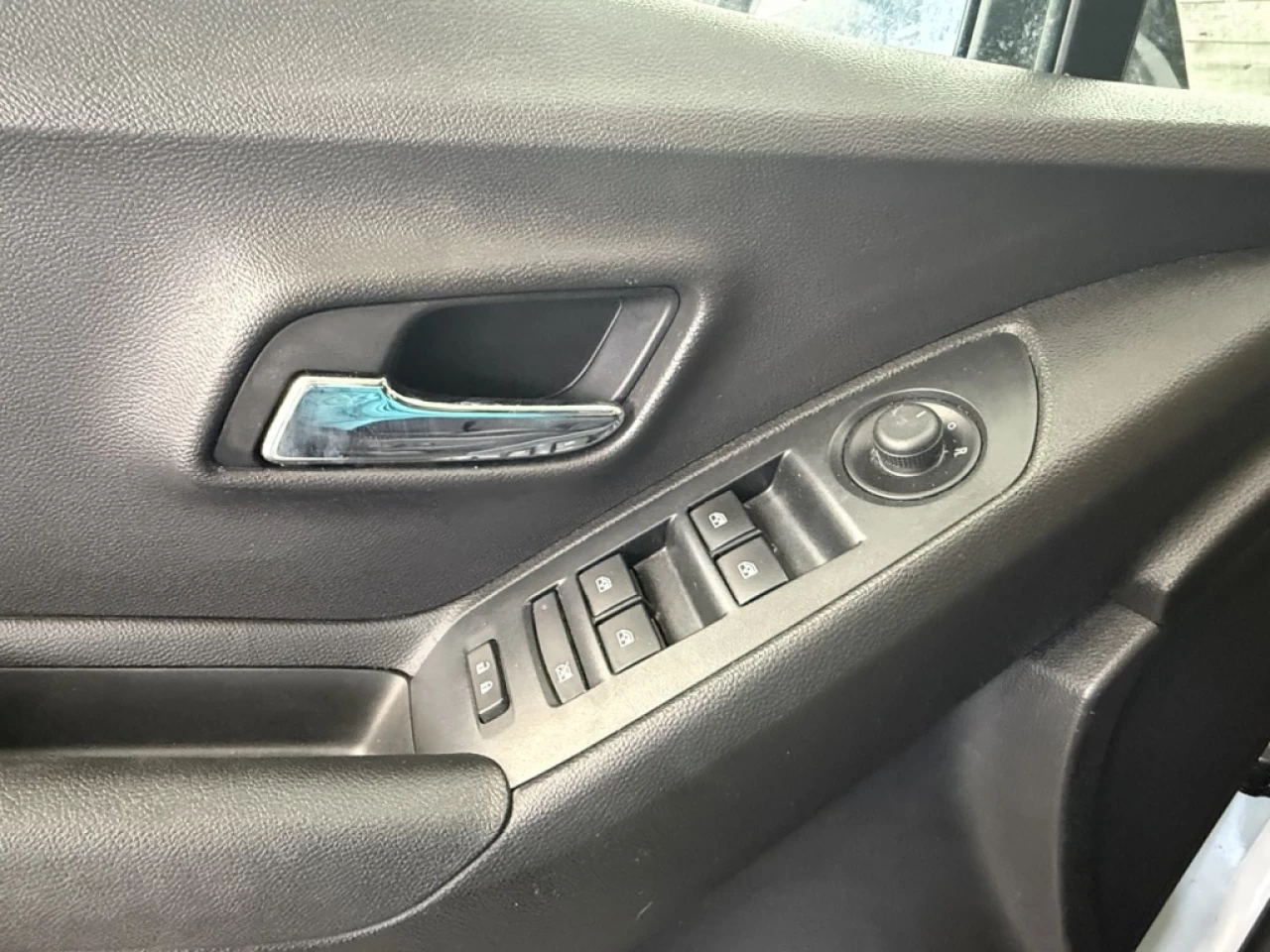 2018 Chevrolet Trax LT AWD CUIR TOIT CAM DE RECUL **APPROUVÉ À 99.9%** Main Image