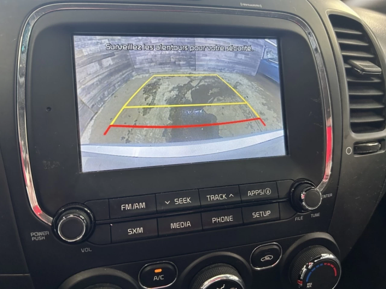 2018 Kia Forte Auto Cam de Recul S. Chauffant ** APPROUVÉE 99.9% Main Image