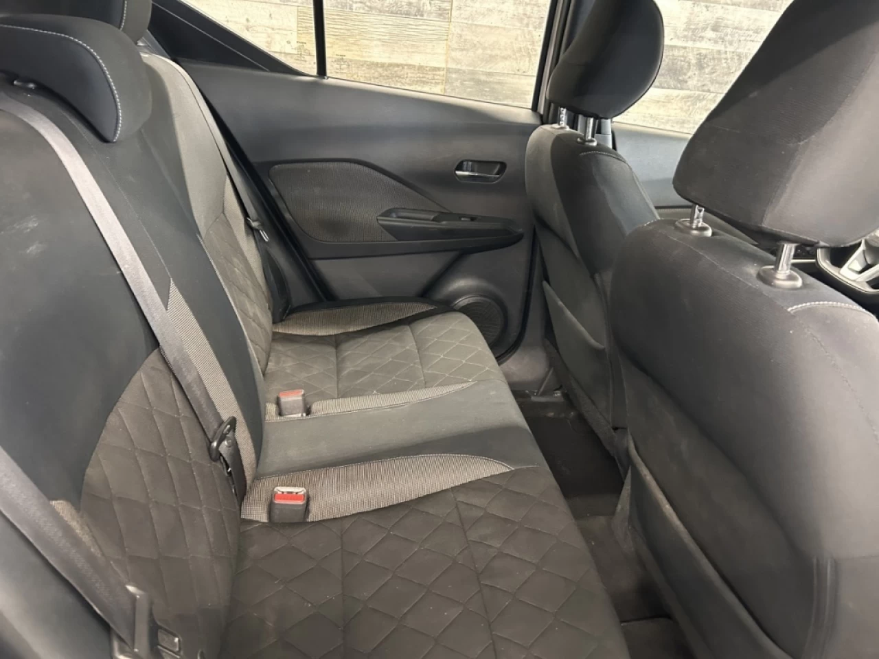 2018 Nissan Kicks SV BLUETOOTH MAGS **APPROUVÉ À 99.9%** Main Image