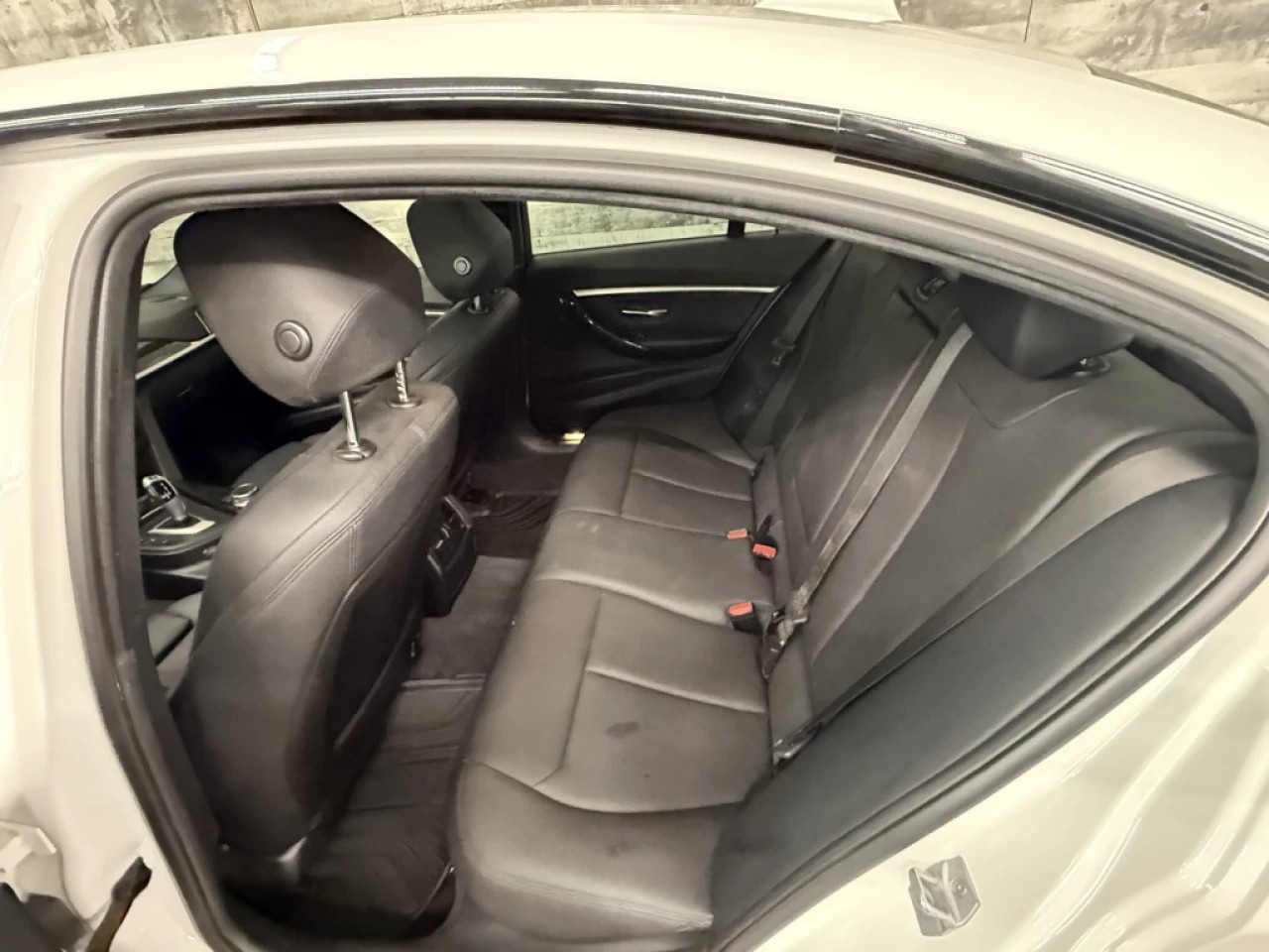 2018 BMW 3 Series 330i xDrive MSPORT CUIR TOIT NAV ** APPROUVÉ À 99. Main Image