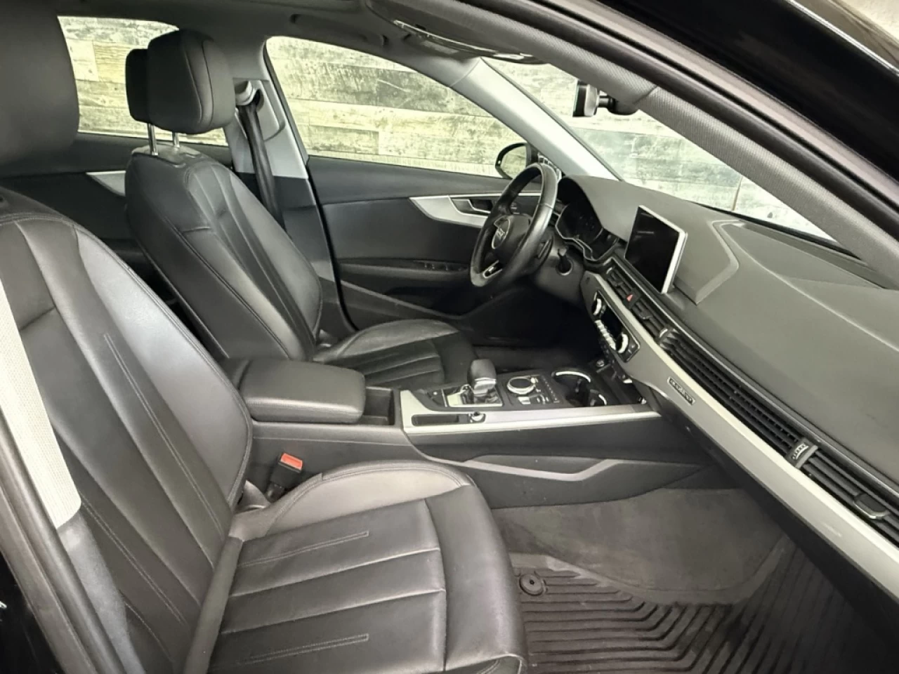 2018 Audi A4 Komfort Awd Cuir Navigation sieges chauffant Bluet Main Image