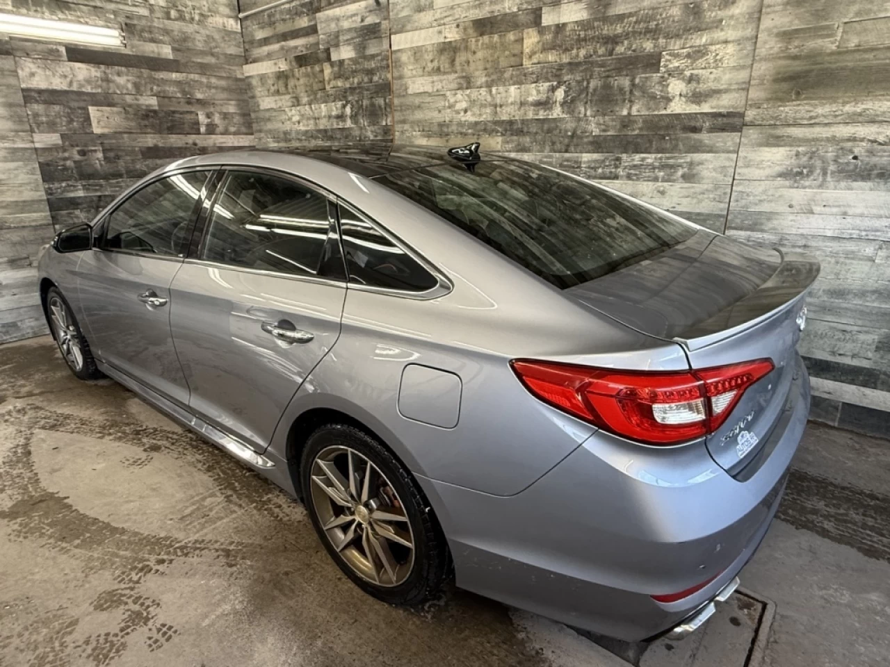 2016 Hyundai Sonata 2.0T Sport Ultimate CUIR NAV TOIT **APPROUVÉ À 99. Image principale