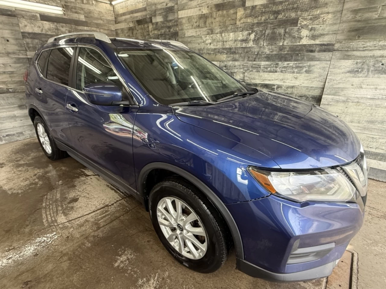 2020 Nissan Rogue SV Awd Cam de recul mags  ** APPROUVÉE 99,9% ** Image principale