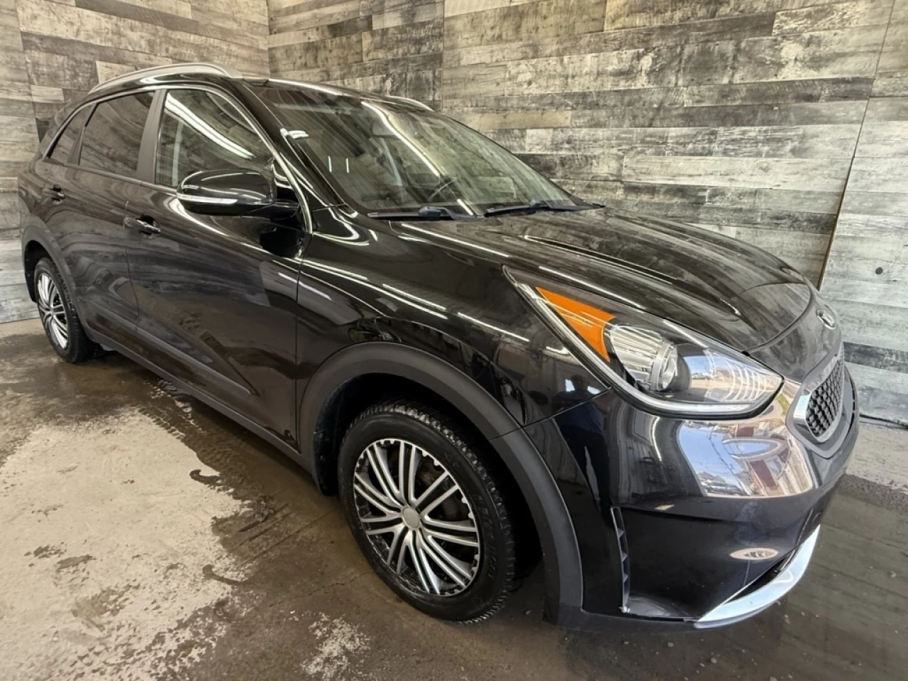 2018 Kia Niro EX Hybrid Cuir Mags ** ApprouvÉ À 99.9% ** Image principale