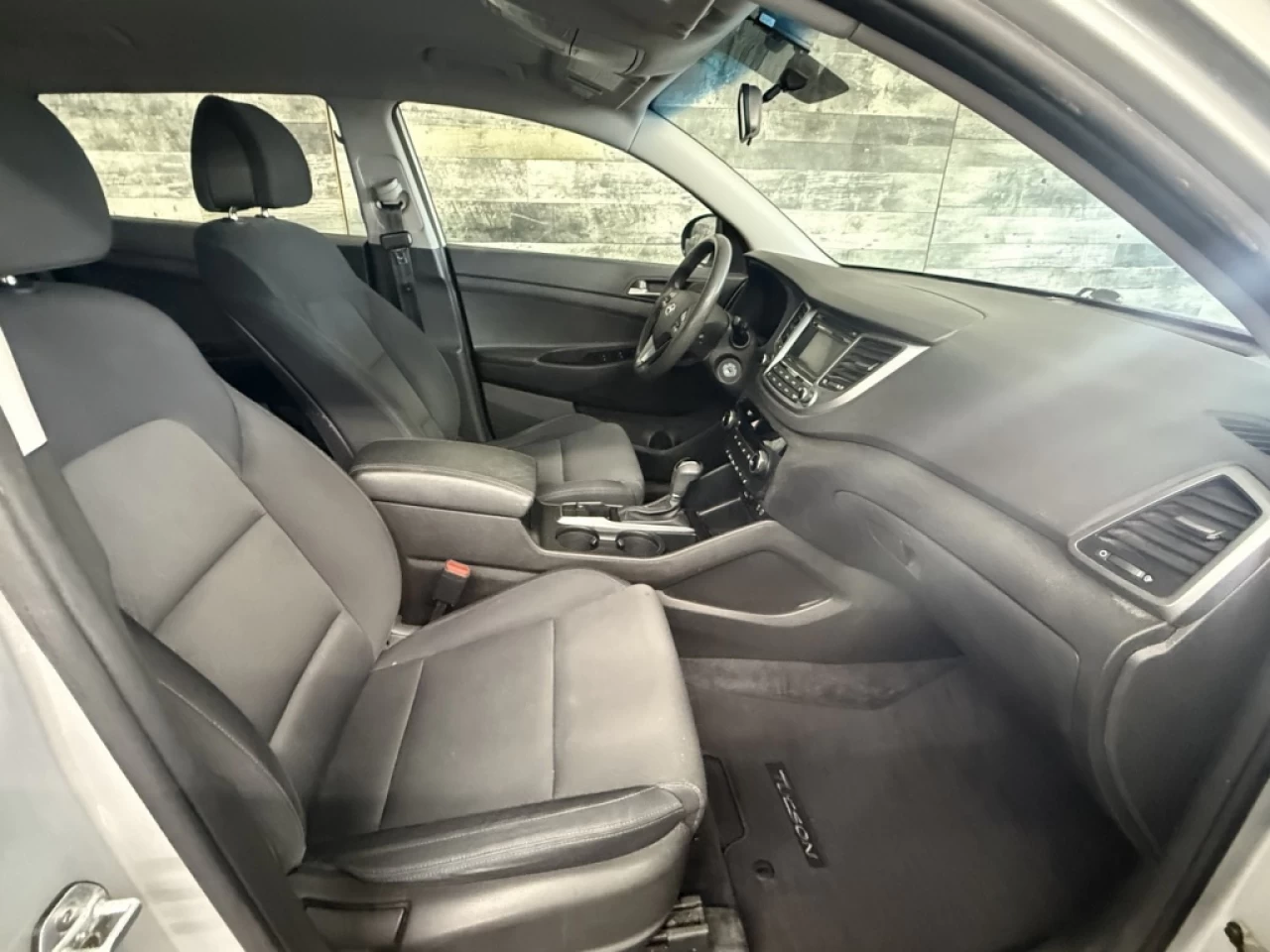 2018 Hyundai Tucson SE AUTO CAM DE RECUL **APPROUVÉ À 99.9%** Image principale