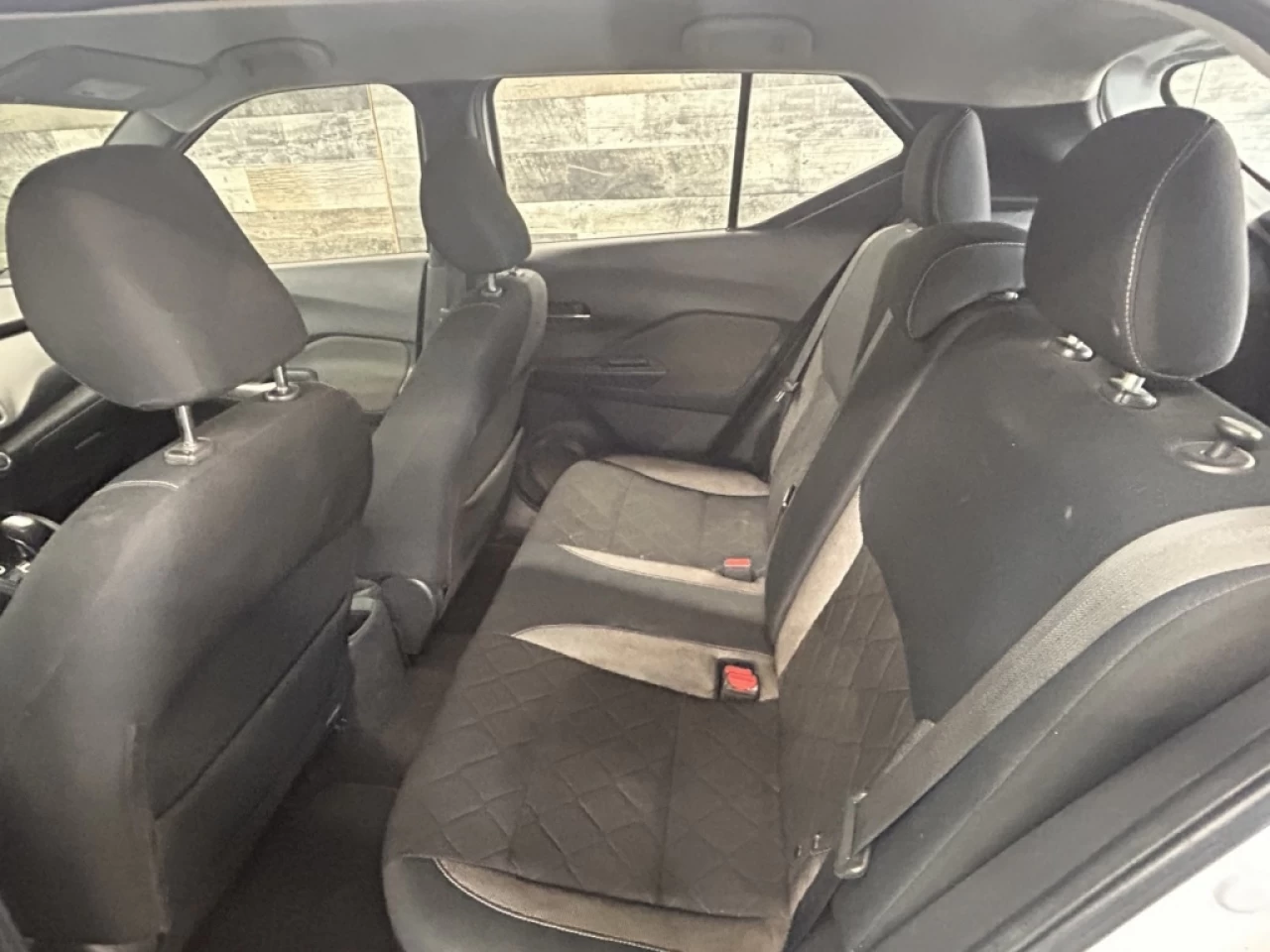 2018 Nissan Kicks SV BLUETOOTH MAGS **APPROUVÉ À 99.9%** Main Image