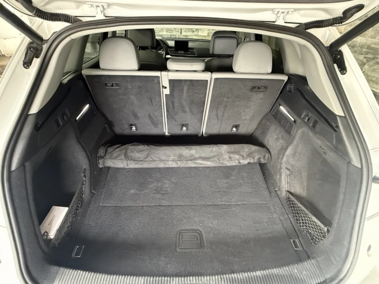 2019 Audi Q5 Komfort AWD CUIR ** APPROUVÉ À 99.9% ** Image principale