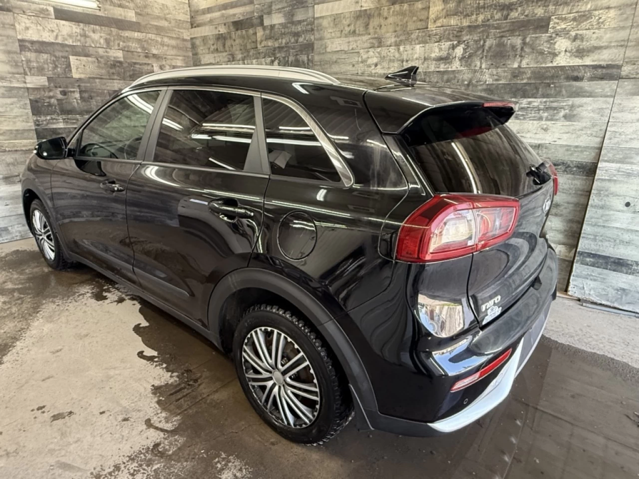 2018 Kia Niro EX Hybrid Cuir Mags ** ApprouvÉ À 99.9% ** Image principale