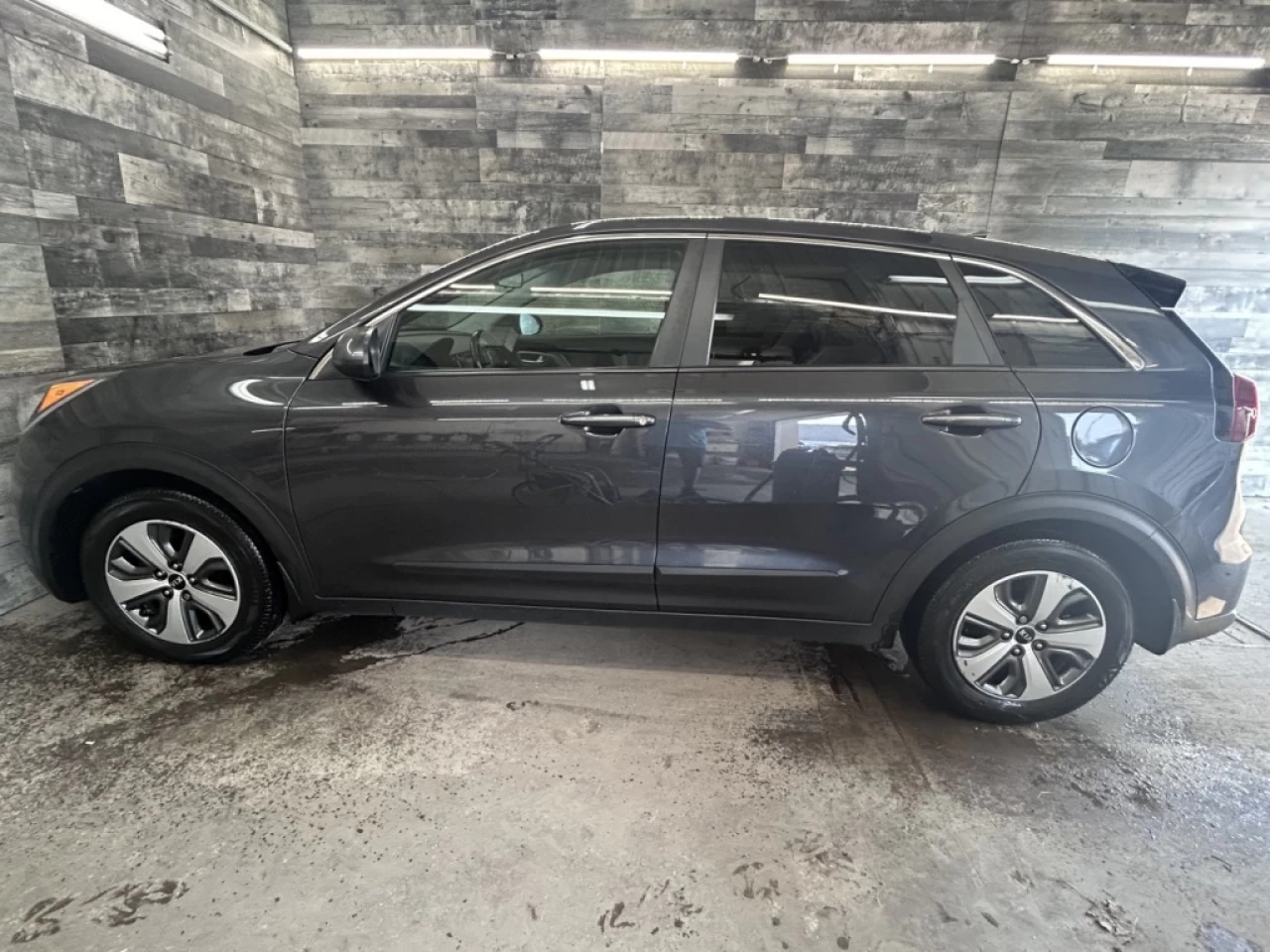 2019 Kia Niro L Hybrid Cam de recul  ** APPROUVÉE 99,9% ** Image principale