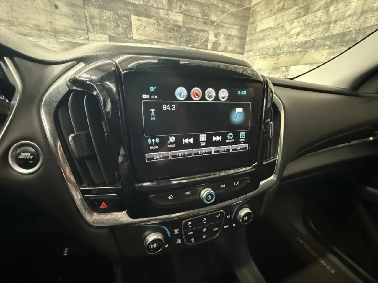 2018 Chevrolet Traverse LT 8 PASS AWD CAM DE RECUL **APPROUVÉ À 99.9%** Main Image