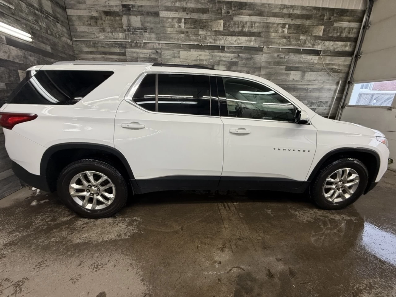 2018 Chevrolet Traverse LT 8 PASS AWD CAM DE RECUL **APPROUVÉ À 99.9%** Main Image
