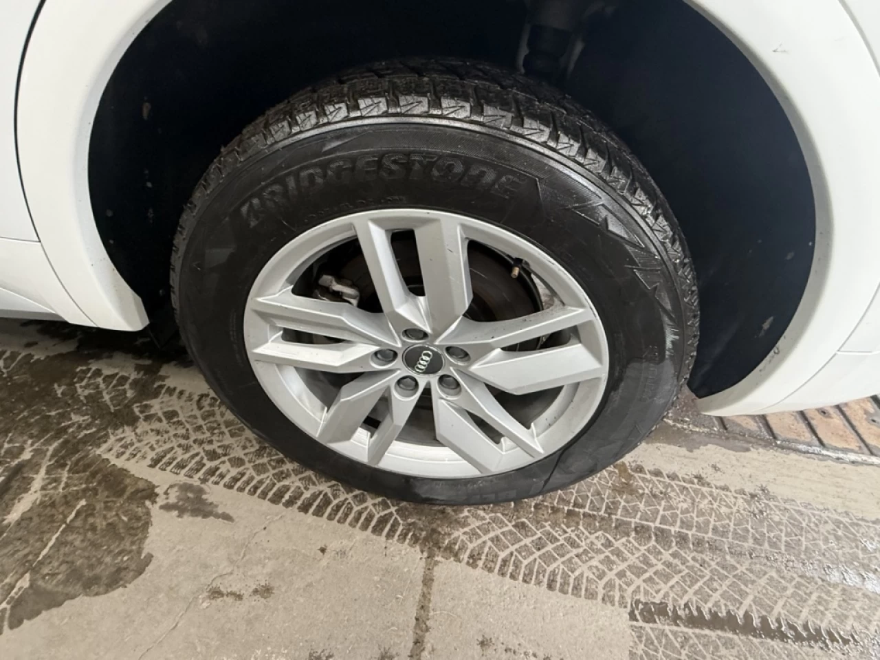 2019 Audi Q5 Komfort AWD CUIR ** APPROUVÉ À 99.9% ** Image principale