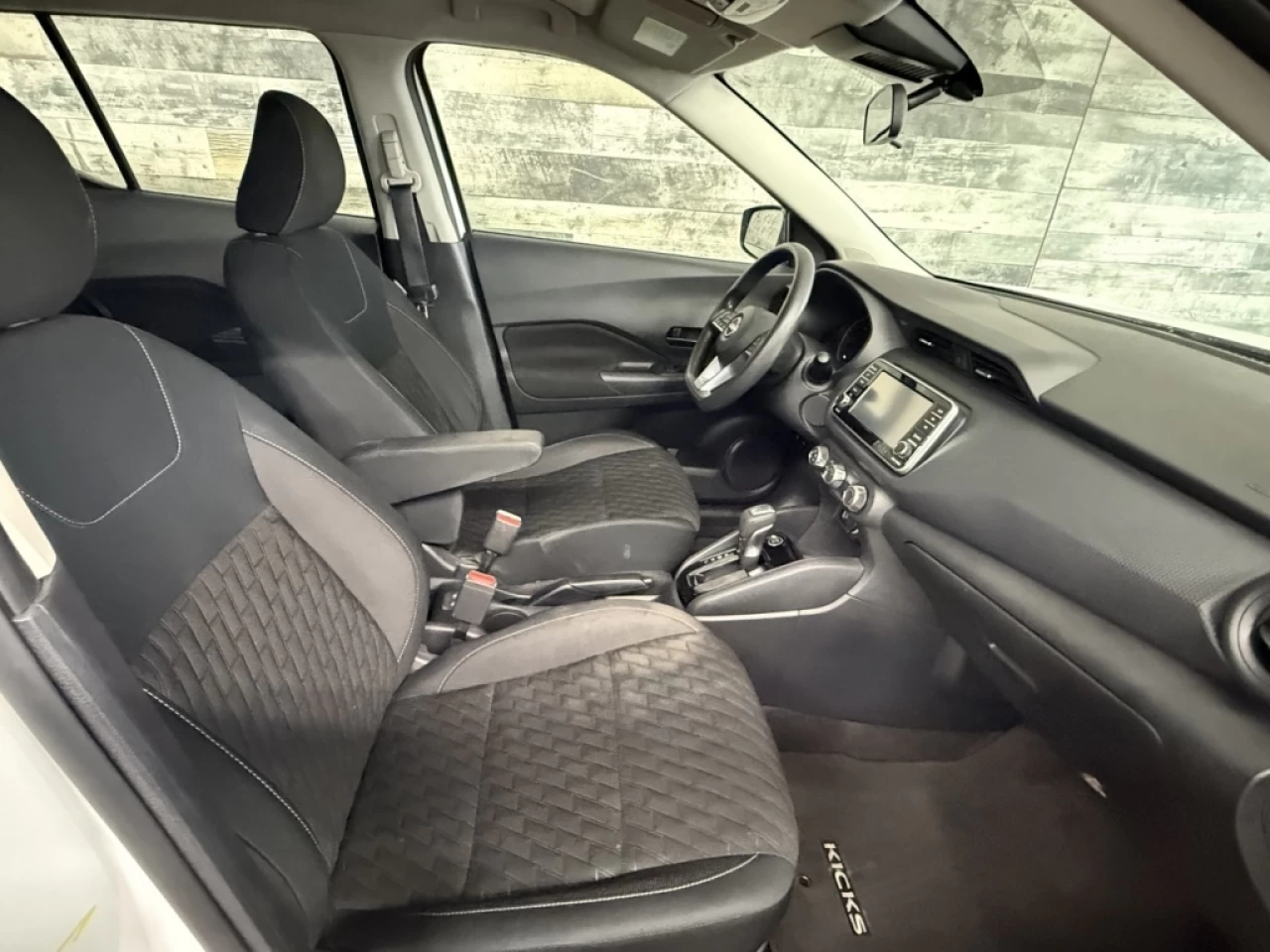 2022 Nissan Kicks S Bluetooth commande au volant cam de recul **Appr Main Image