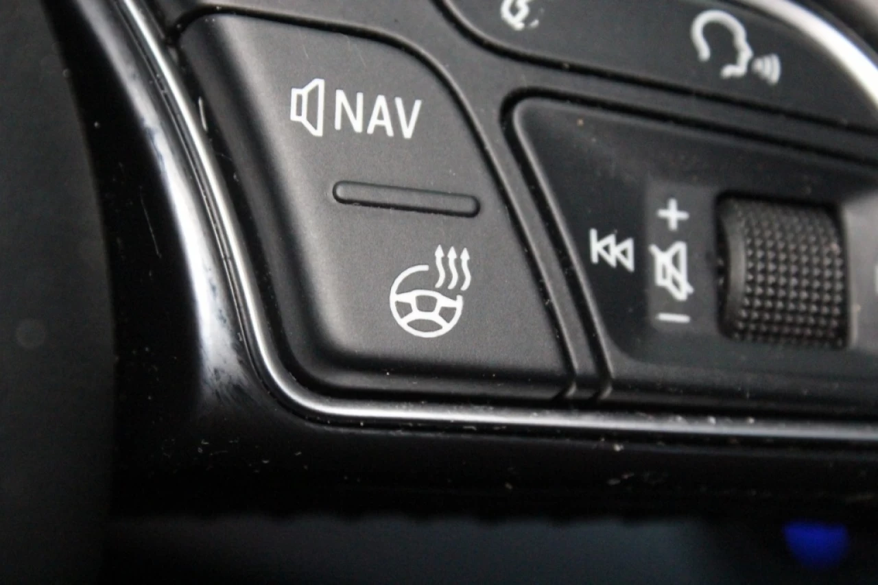 2017 Audi A4 Progressiv Awd Cuir Toit **ApprouvÉ À 99.9%** Main Image