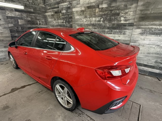 Chevrolet Cruze LT AUTO CAM DE RECUL **APPOROUVÉ À 99.9%** 2017