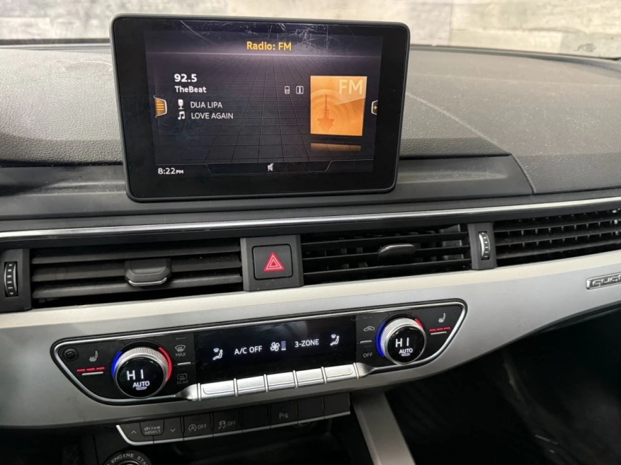 2019 Audi berline A4 Komfort Toit Cuir Sieges chauffant Bluetooth**Appr Main Image